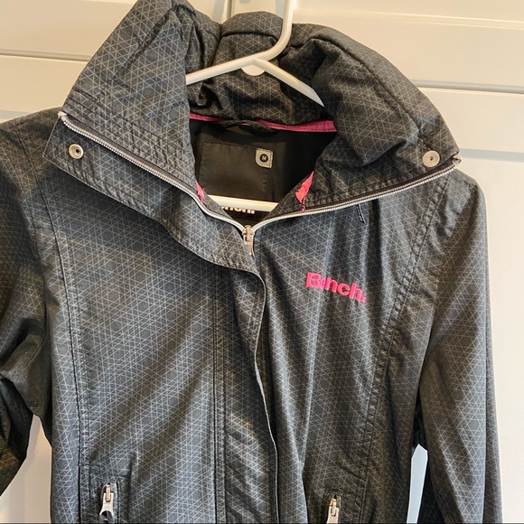 Bench Jacket - Picture 2 of 3